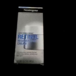 Neutrogena Retinol Regenerating Cream 1.7 oz